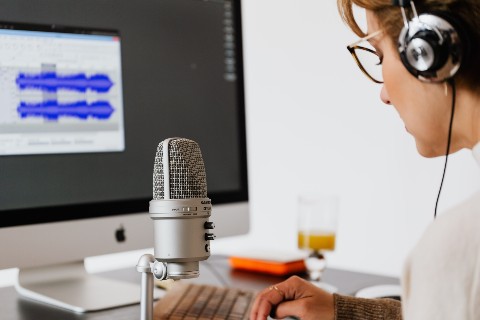  recording an interview for transcription purposes
